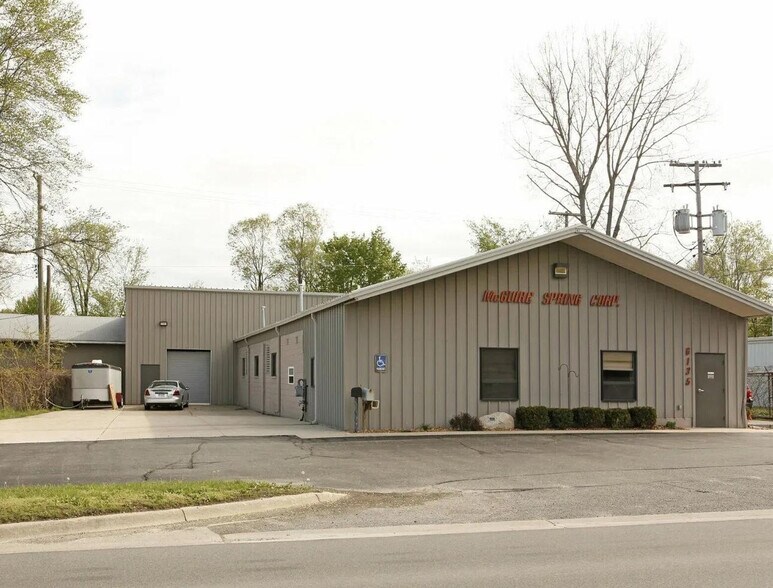 More Photos Of 6135 W Grand River Rd, Brighton Warehouse For Sale