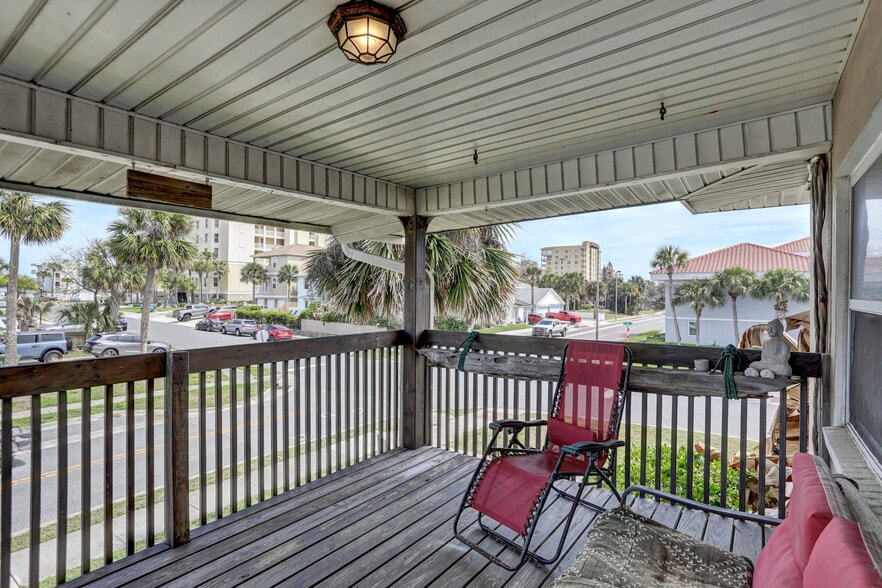 More Photos Of 205 11th Ave N, Jacksonville Beach Multifamily For Sale