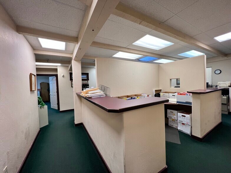 More Photos Of 142 W 8th Ave, Eugene Office For Sale