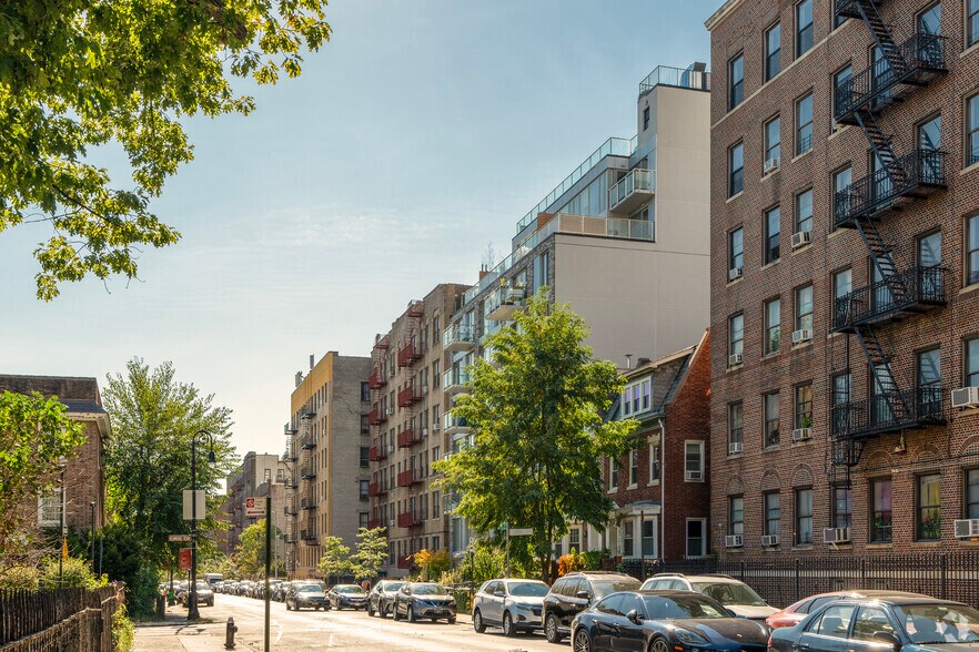 More Photos Of 567 Ocean Ave, Brooklyn Apartments For Sale