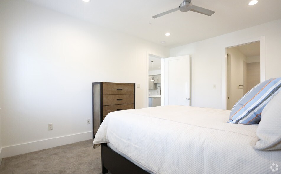 More Photos Of 141 Napoleon St, Baton Rouge Multifamily For Sale