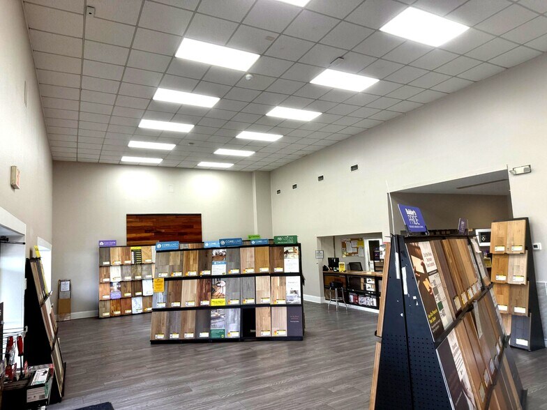More Photos Of 2227 Gulf Fwy, League City Warehouse For Sale