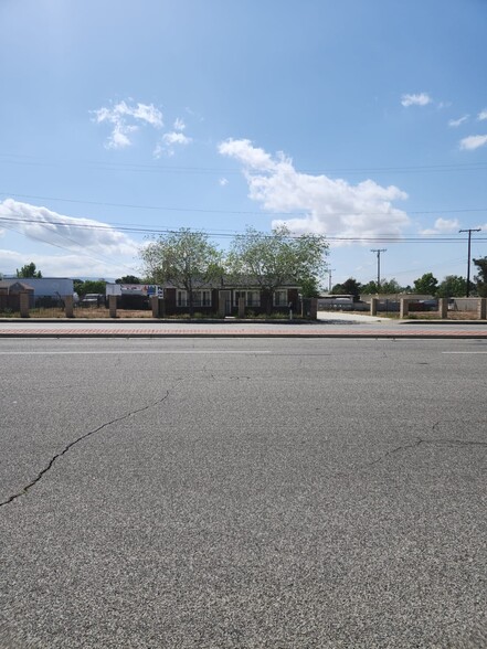 More Photos Of 42719 30th St W, Lancaster Office Residential For Sale