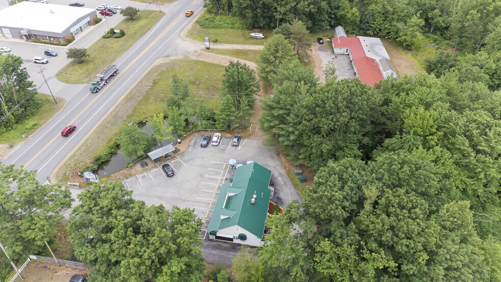 More Photos Of 272 Calef Hwy, Epping General Retail For Sale