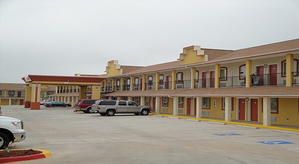 More Photos Of 2325 Oklahoma Ave, Woodward Hotel For Sale