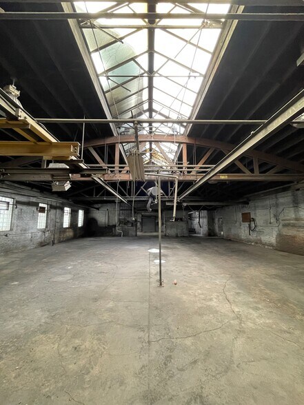 More Photos Of 1838-1842 N Elston Ave, Chicago Warehouse For Lease