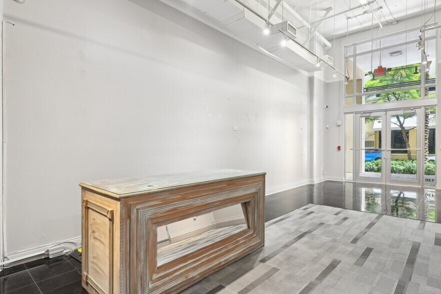 More Photos Of 135 San Lorenzo Ave, Coral Gables Office For Lease