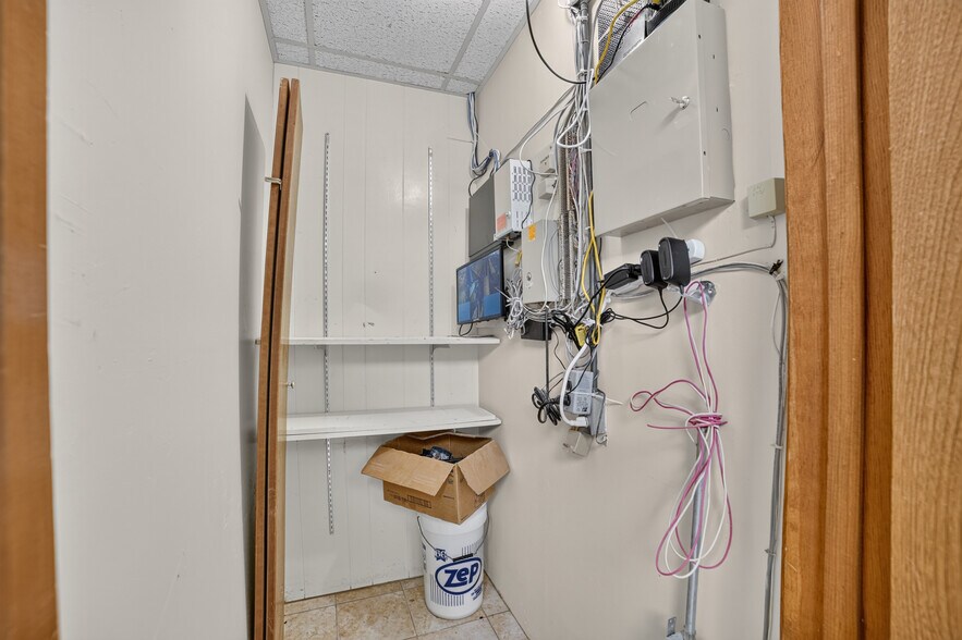 More Photos Of 4018-4026 W Camp Wisdom Rd, Dallas General Retail For Lease