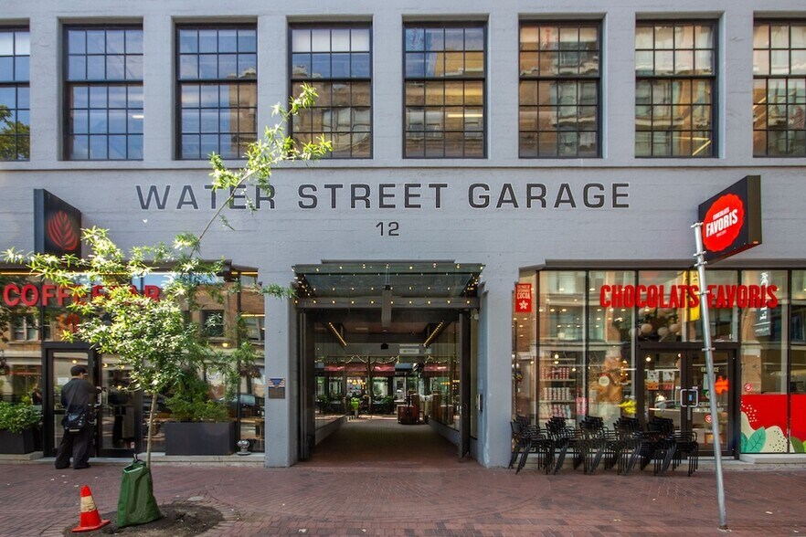 More Photos Of 10-14 Water St, Vancouver Apartments For Lease