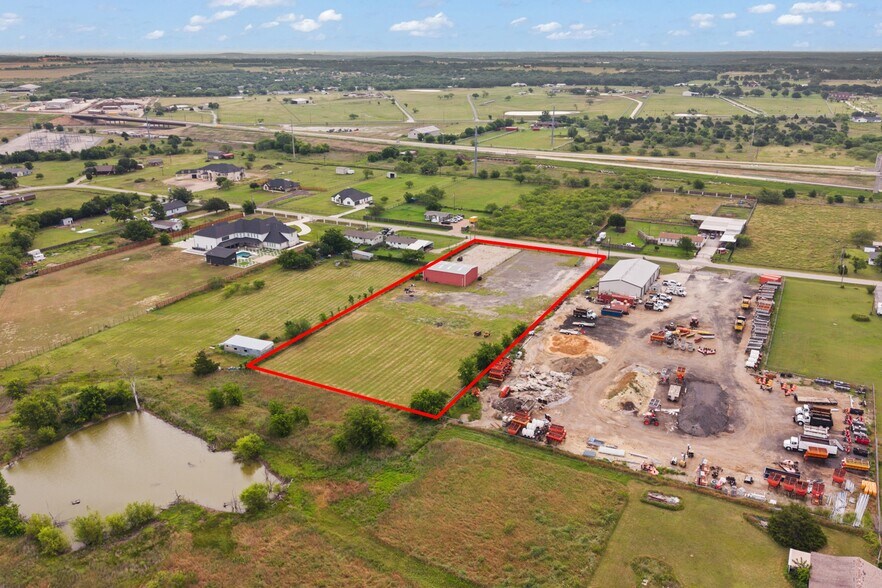 More Photos Of 8208 Apollo Dr, Joshua Specialty For Lease