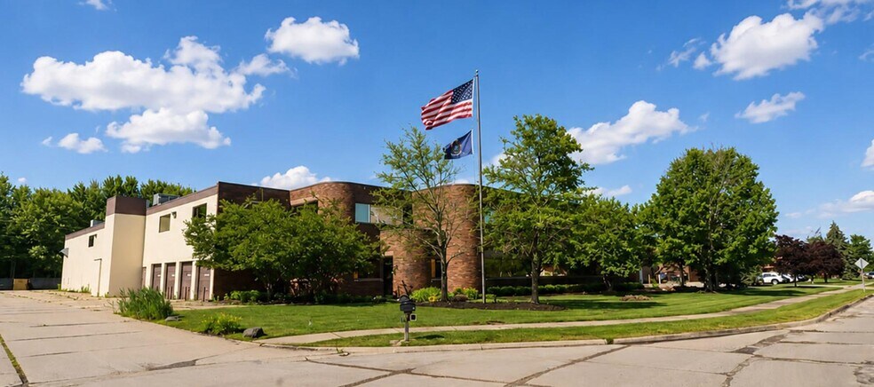 More Photos Of 46480 Continental Dr, Chesterfield Manufacturing For Lease