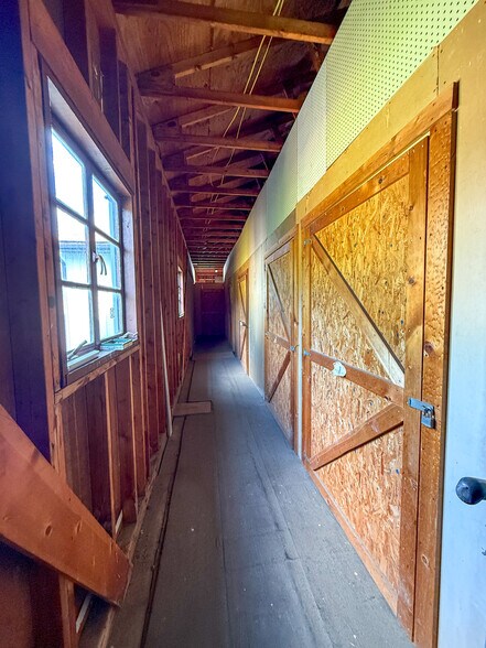 More Photos Of 13080 US 422, Kittanning Storefront Retail Residential For Sale