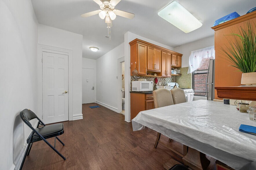 More Photos Of 2337 Bath Ave, Brooklyn Flex For Sale