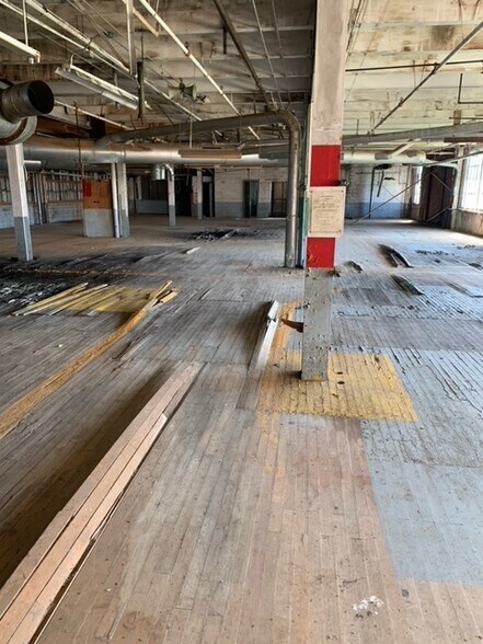 More Photos Of 36 Railroad Ave, Frewsburg Manufacturing For Lease