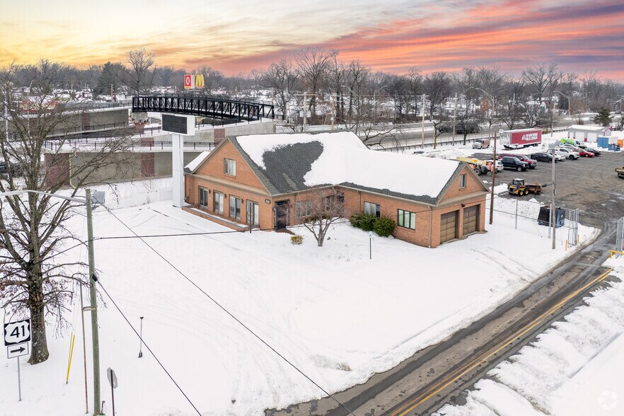 More Photos Of 1220 Washington Ave, Evansville Medical For Sale