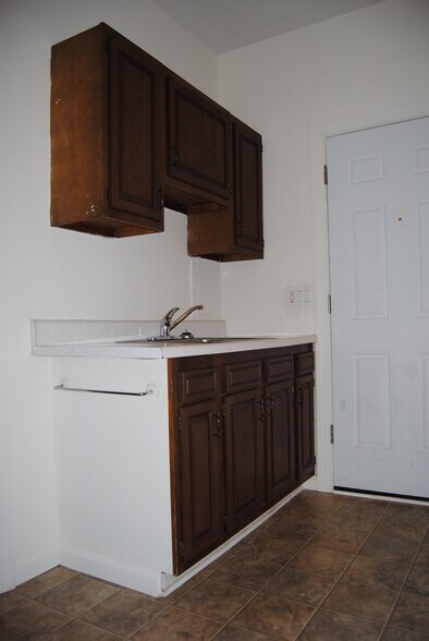 More Photos Of 711 Oak Hill Ave, Hagerstown Apartments For Sale