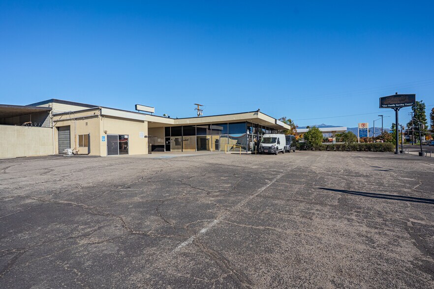 More Photos Of 3630 E Florida Ave, Hemet Auto Dealership For Sale