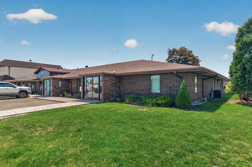 More Photos Of 13784-13800 83rd Way N, Maple Grove Medical For Lease