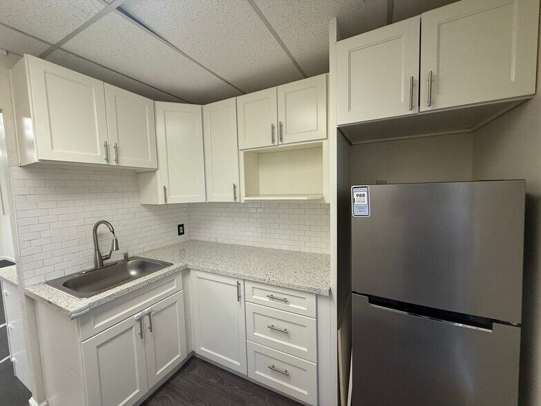 More Photos Of 5637 N Pershing Ave, Stockton Medical For Lease
