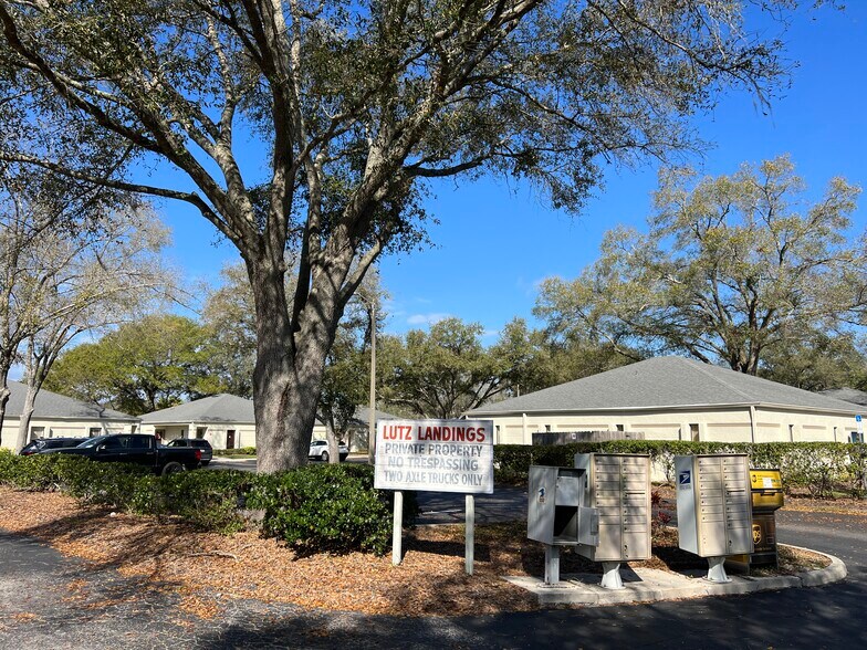 More Photos Of 156 Whitaker Rd, Lutz Medical For Lease