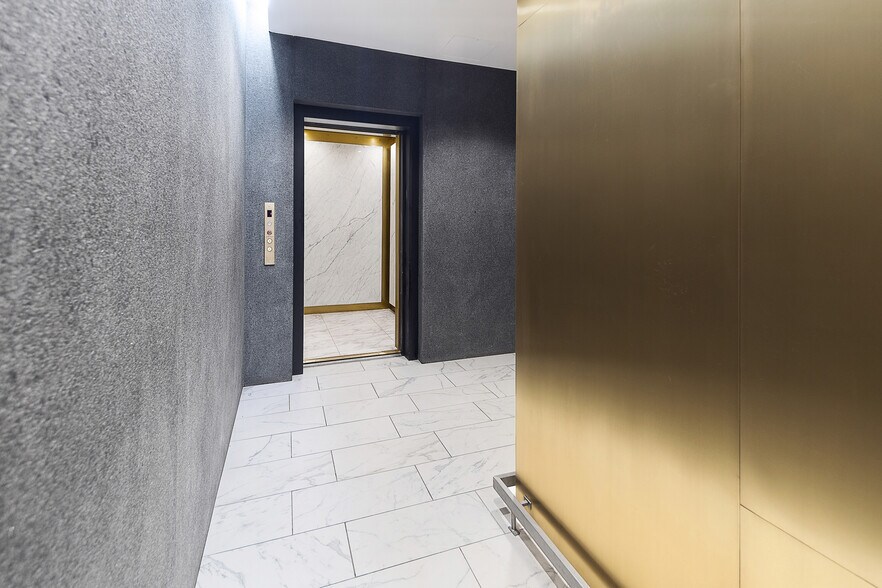 More Photos Of 251 E 33rd St, New York Medical For Lease