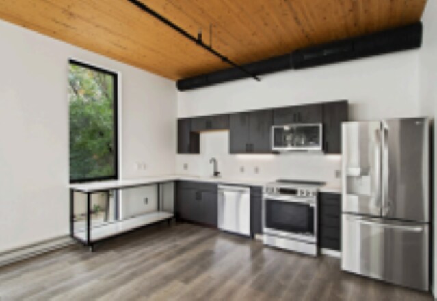 More Photos Of 208-214 S Hamilton St, Madison Apartments For Sale