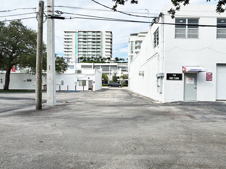 More Photos Of 710 N Federal Hwy, Fort Lauderdale Storefront Retail Office For Lease