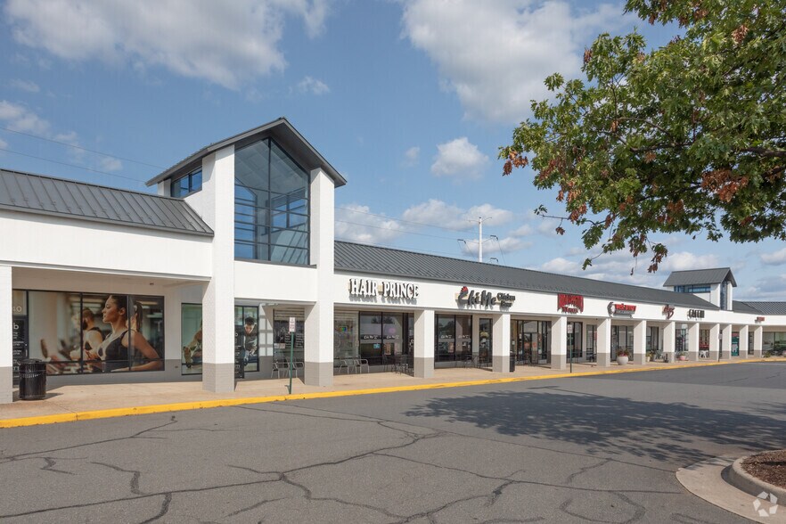 More Photos Of 13920 Metrotech Dr, Chantilly Unknown For Lease
