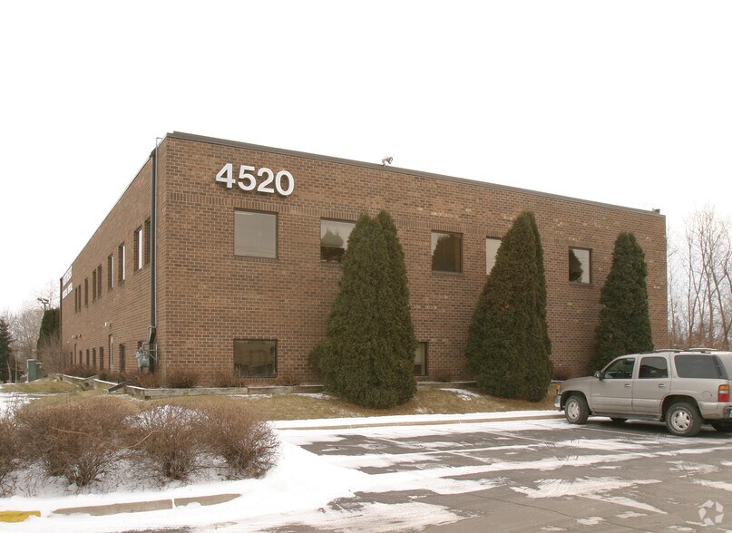 More Photos Of 4520 Centerville Rd, White Bear Lake Medical For Sale
