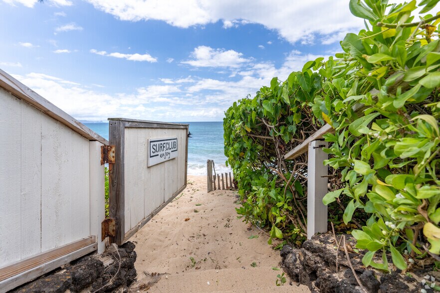 More Photos Of 65 Hana Hwy, Paia Restaurant For Lease