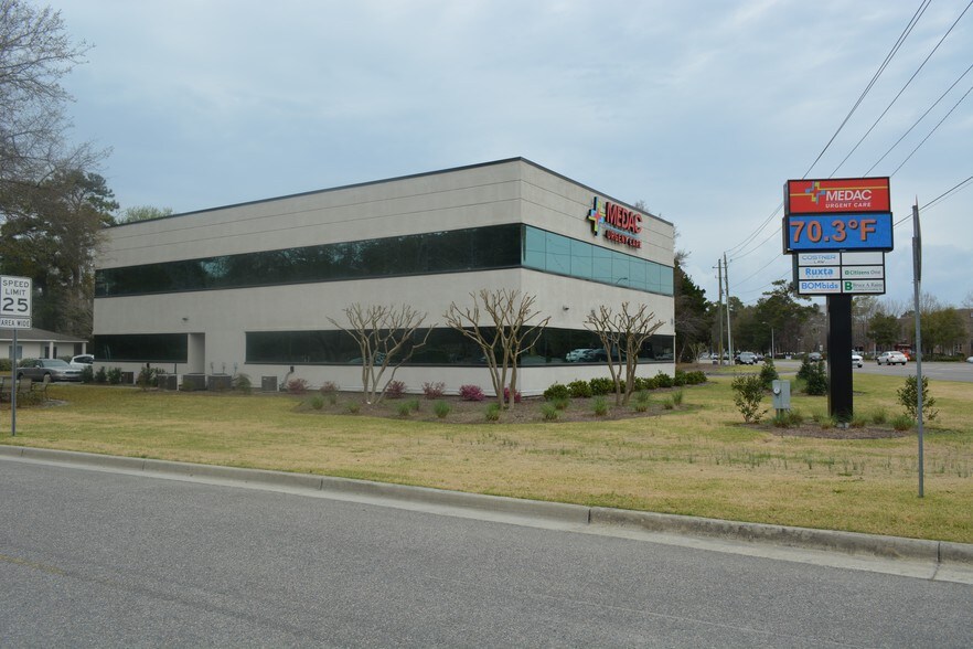 More Photos Of 1442 Military Cutoff Rd, Wilmington Medical For Lease