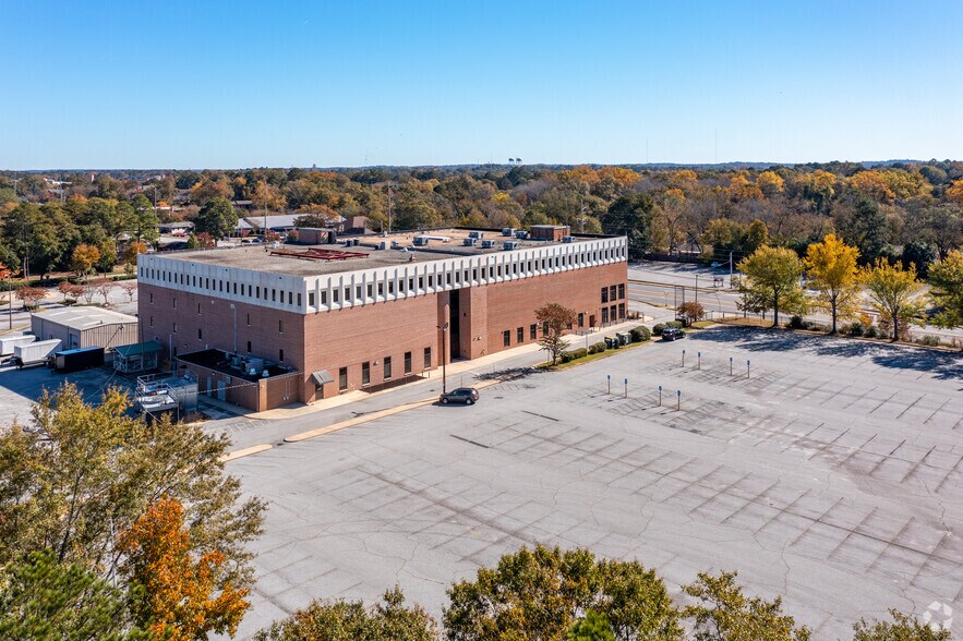 More Photos Of 2357 Warm Springs Rd, Columbus Medical For Lease