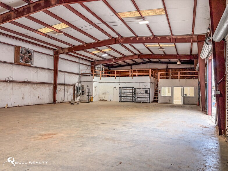More Photos Of 150 Tober Trl, Fayetteville Warehouse For Lease