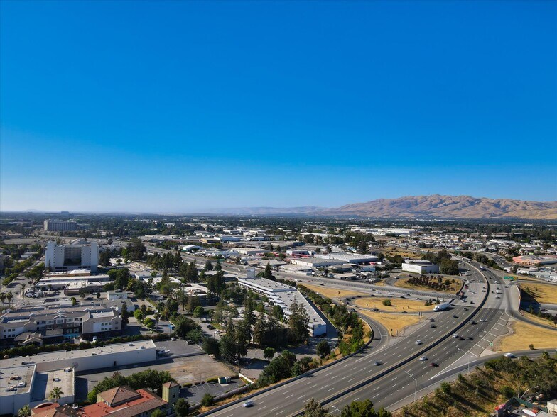 More Photos Of 1165-1169 N 5th St, San Jose Service For Sale
