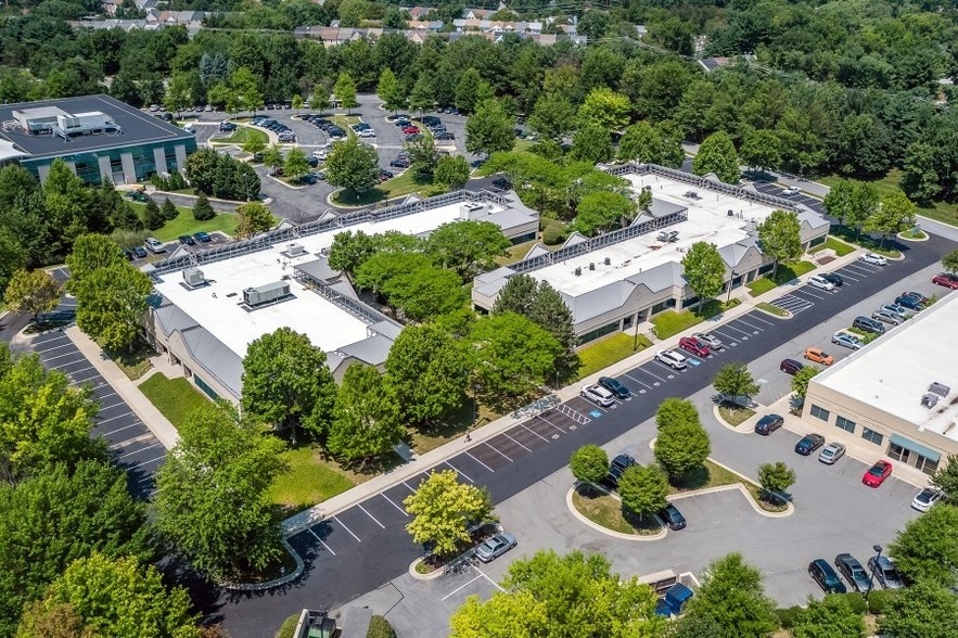 More Photos Of 904 Wind River Ln, Gaithersburg Office For Sale