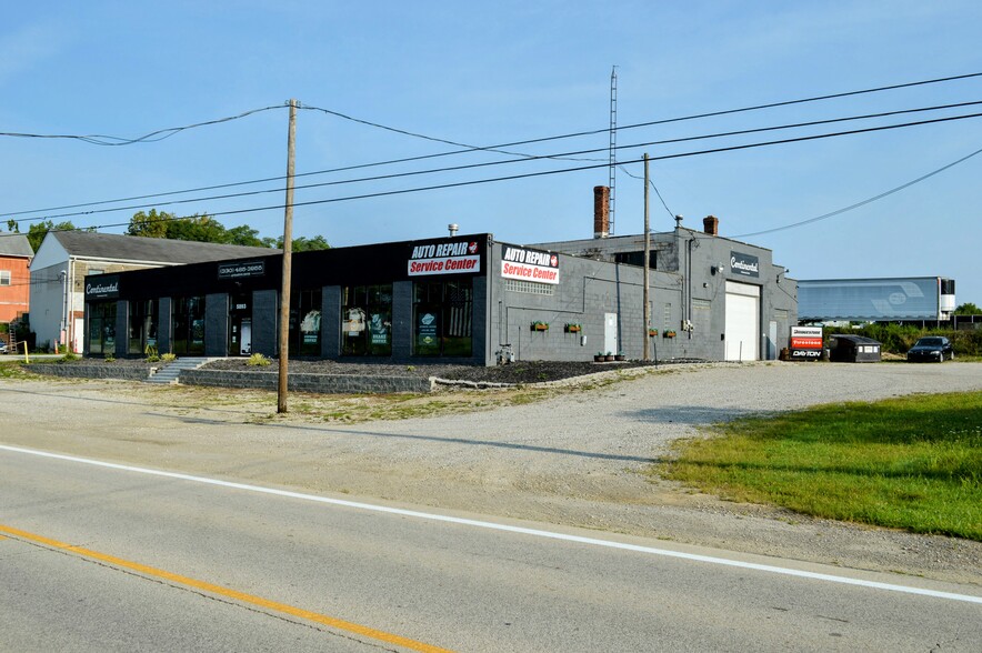 Primary Photo Of 5893 Center Rd, Valley City Warehouse For Lease