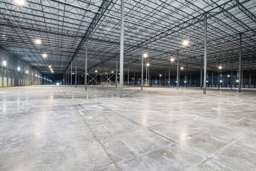 More Photos Of 1125 Camp Hall Blvd, Ridgeville Distribution For Lease