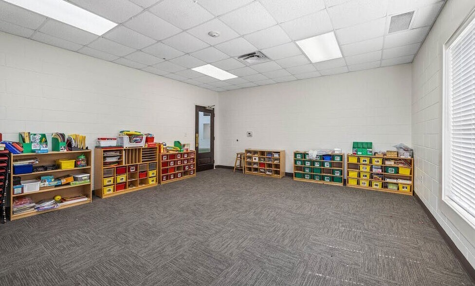 More Photos Of , Cedar Park General Retail For Sale