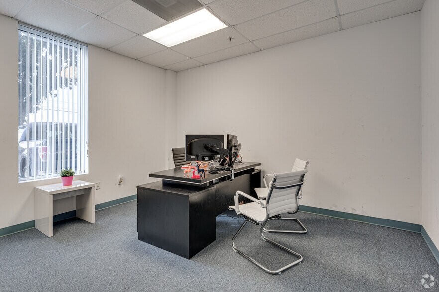 More Photos Of 10302 Mula Rd, Stafford Warehouse For Sale