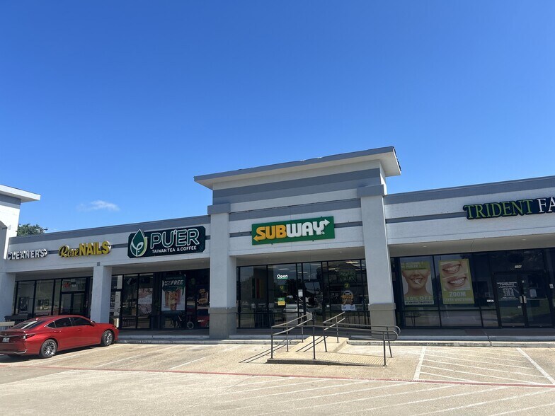 More Photos Of 2000-2010 N Plano Rd, Richardson Restaurant For Sale