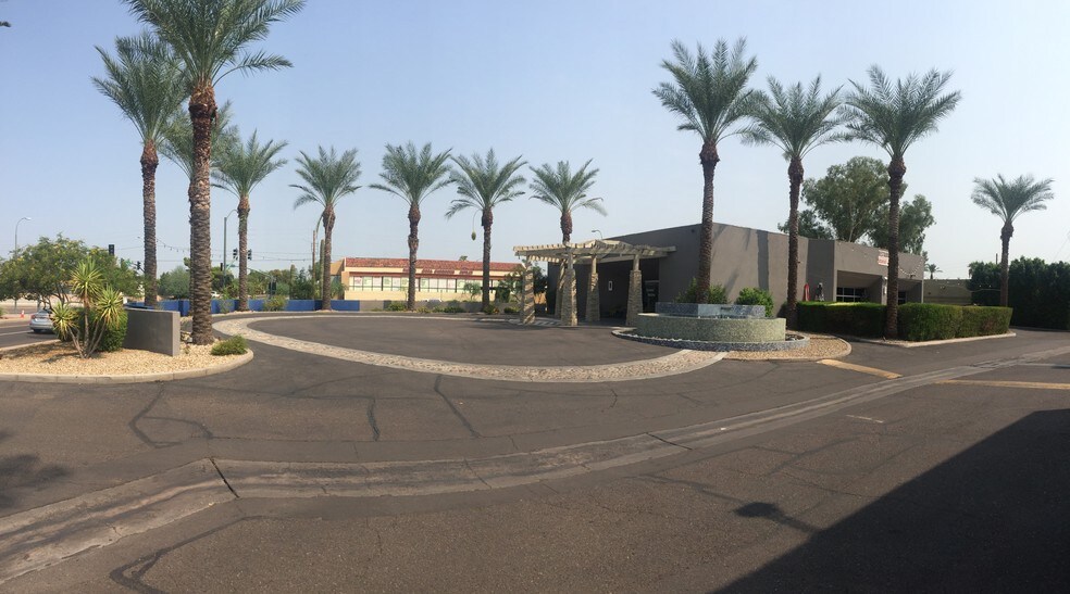 More Photos Of 7707 E McDowell Rd, Scottsdale Restaurant For Lease