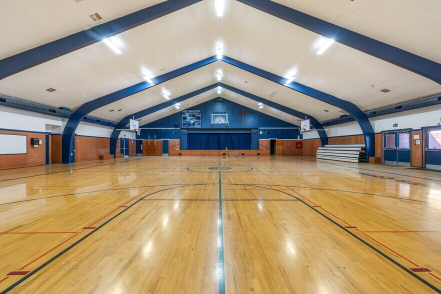 More Photos Of 233 Riverside Way, Red Bluff Specialty For Sale