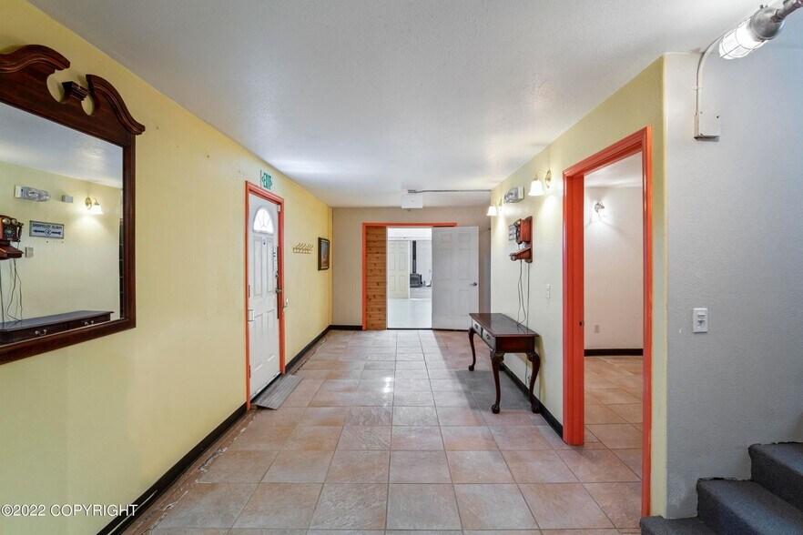 More Photos Of 36142 Pine St, Soldotna Light Manufacturing For Sale