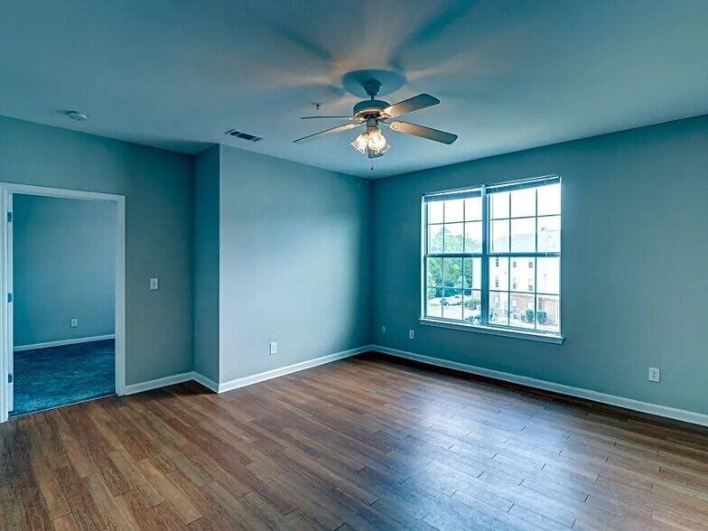 More Photos Of 1300 Independence Place Dr, Hinesville Apartments For Sale