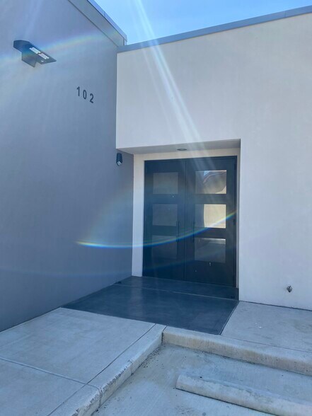 More Photos Of 11903 Jones Maltsberger Rd, San Antonio Office For Sale