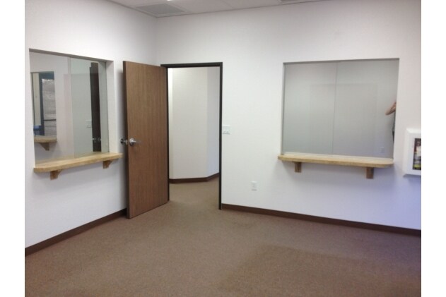 More Photos Of 2585 Miracle Mile, Bullhead City Medical For Sale