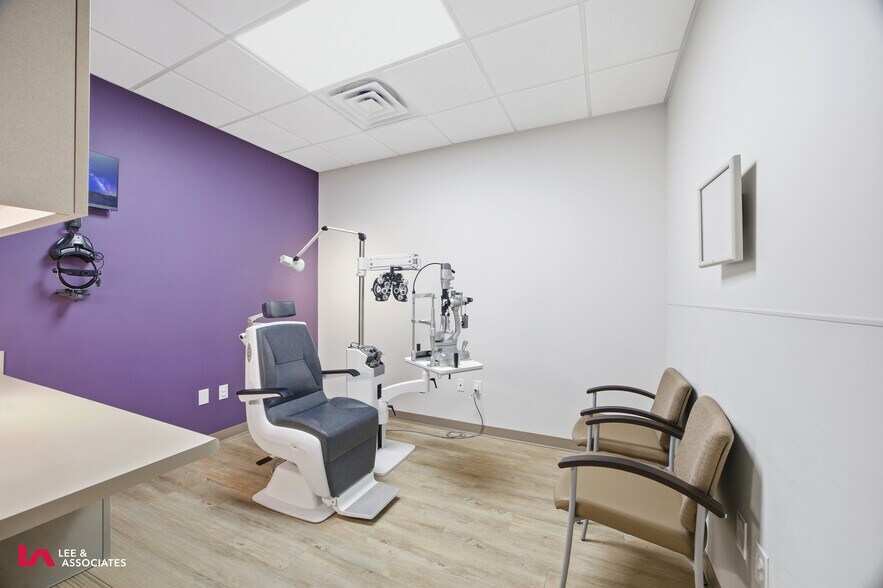 More Photos Of 8458 Campbellton St, Douglasville Office For Lease