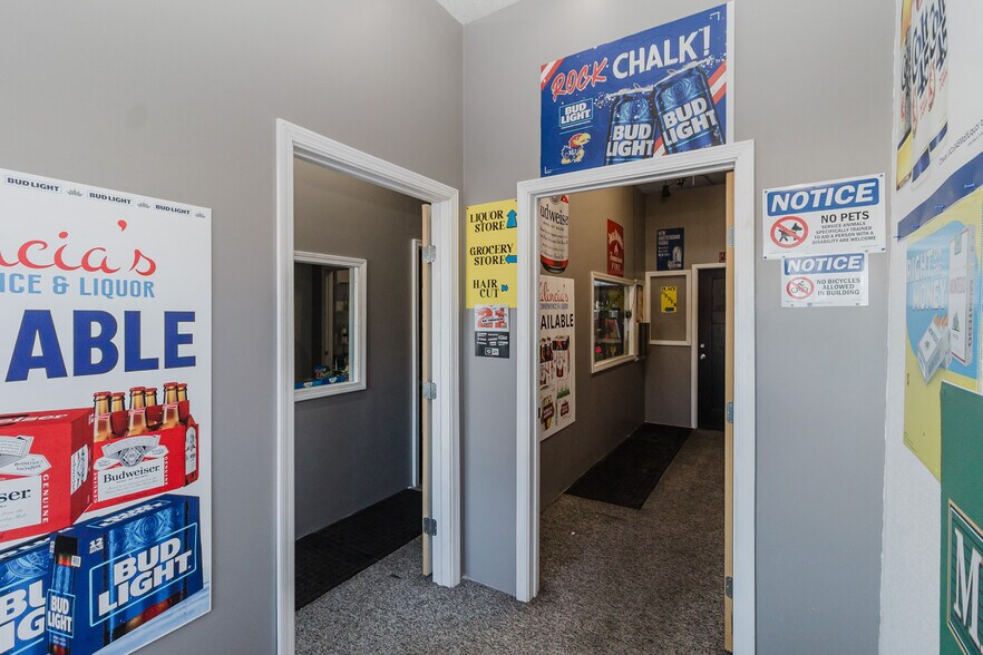 More Photos Of 3117 E 13th St, Wichita Freestanding For Sale