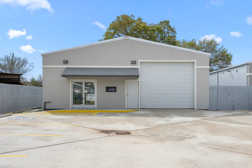 More Photos Of 4103C Dawn St, Houston Industrial For Lease