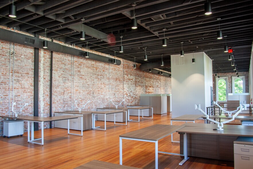 More Photos Of 28 E Main St, Walla Walla Office For Lease